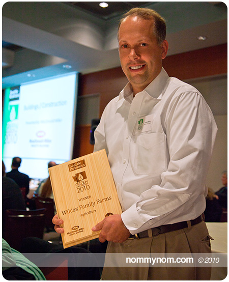 Chris Wilcox with his Green Washington Award