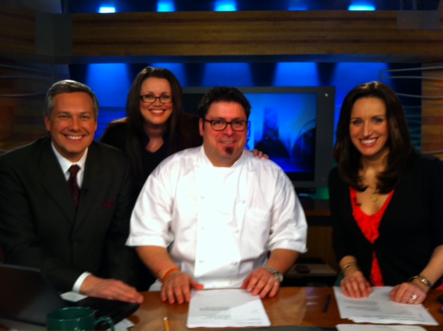 The-@Q13FOX-Morning-Crew-mugging-with-Chef-@LarryMonaco-me